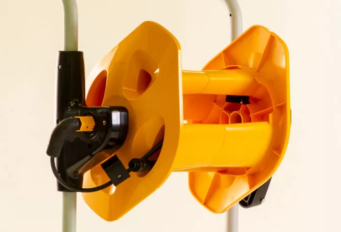 Wave 200/300 Caddy Cable Reel Plus Swivel Assembly
